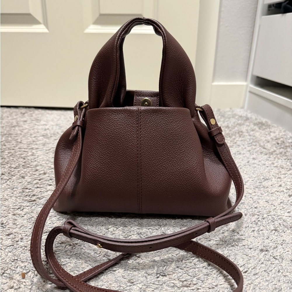 Elegant Brown Leather Handbag